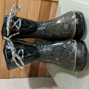 Women's Bogs midcalf boots
